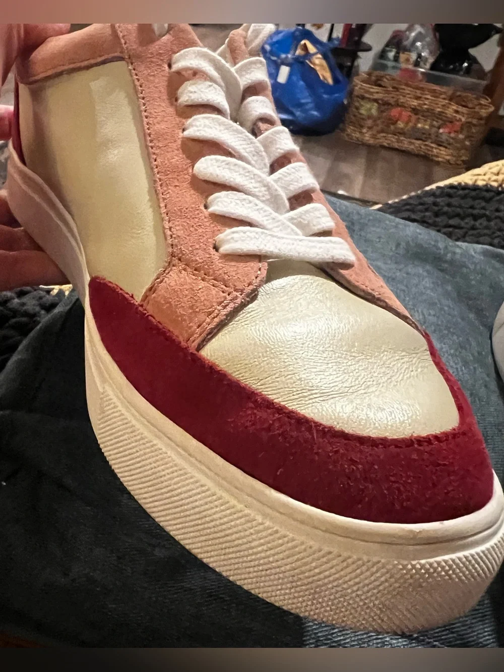 Birdies Cardinal Sneakers Pink and Gold Suede Accents Lace Up Women’s Sz 9